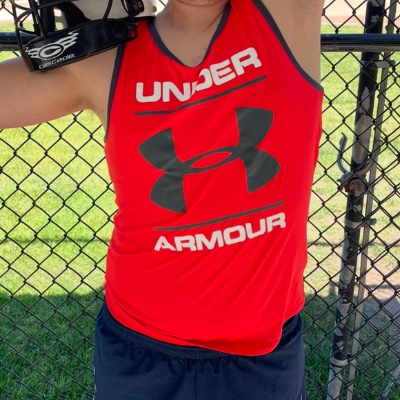 NEW Under Armour Vibrant Athletic Tank Top SHIRT TECH LOOSE HEATGEAR SLEEVELESS - Picture 1 of 16